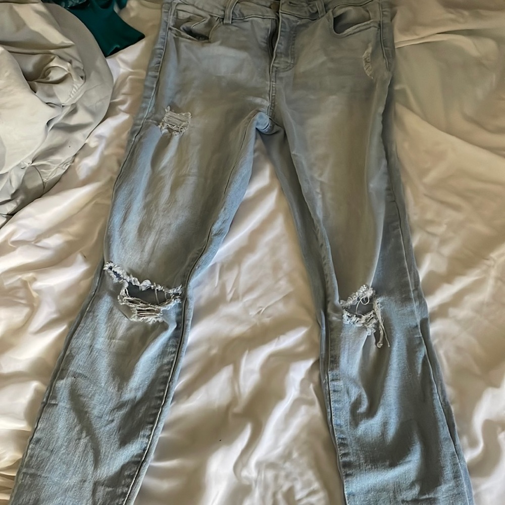Ripped jeans